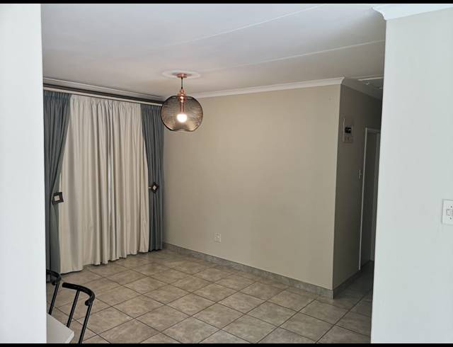 3 BEDROOM HOUSE TO LET IN LINCOLN MEADE